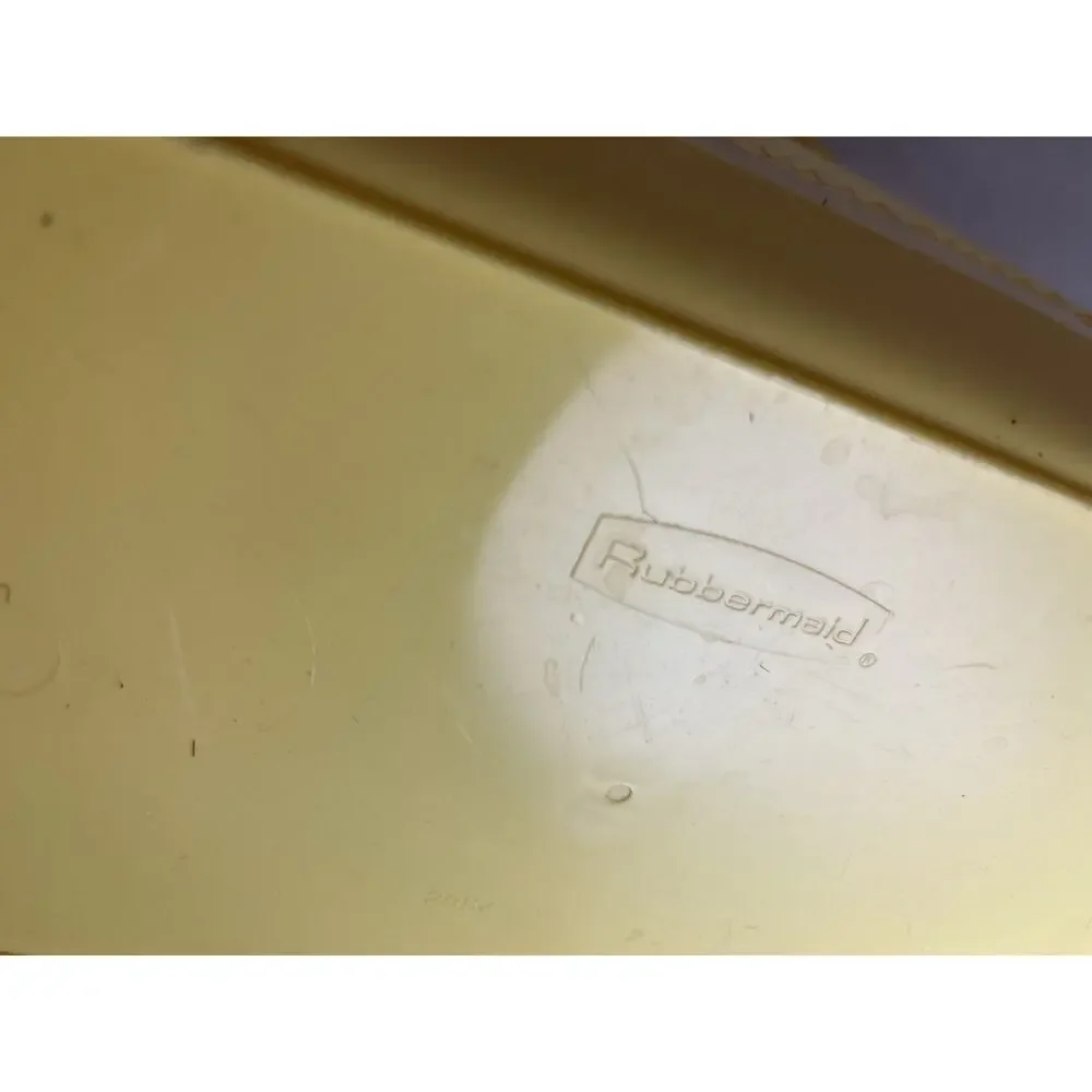 Rubbermaid Ribbed Wastebasket Yellow Trash Can #2954 Vintage 1982